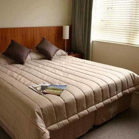 The Poplars Apartment Hotel 크라이스트처치 외부 사진